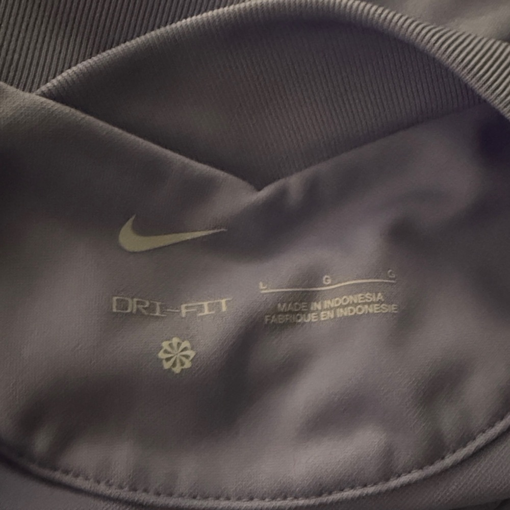 Nike FC Barcelona Light Purple Jersey - Picture 3 of 5